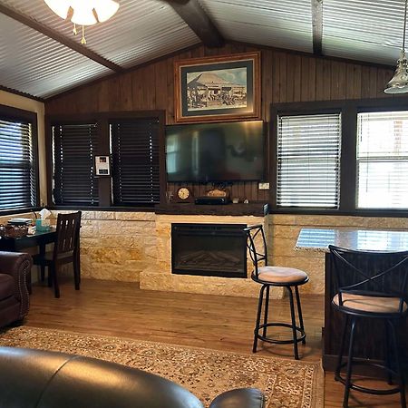 פרדריקסברג Vineyard Trail Cottages- Adults Only מראה חיצוני תמונה