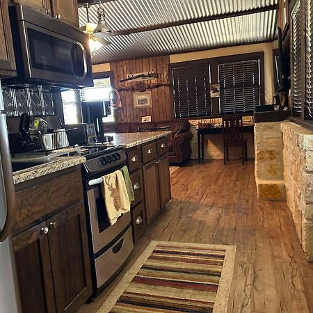 פרדריקסברג Vineyard Trail Cottages- Adults Only מראה חיצוני תמונה