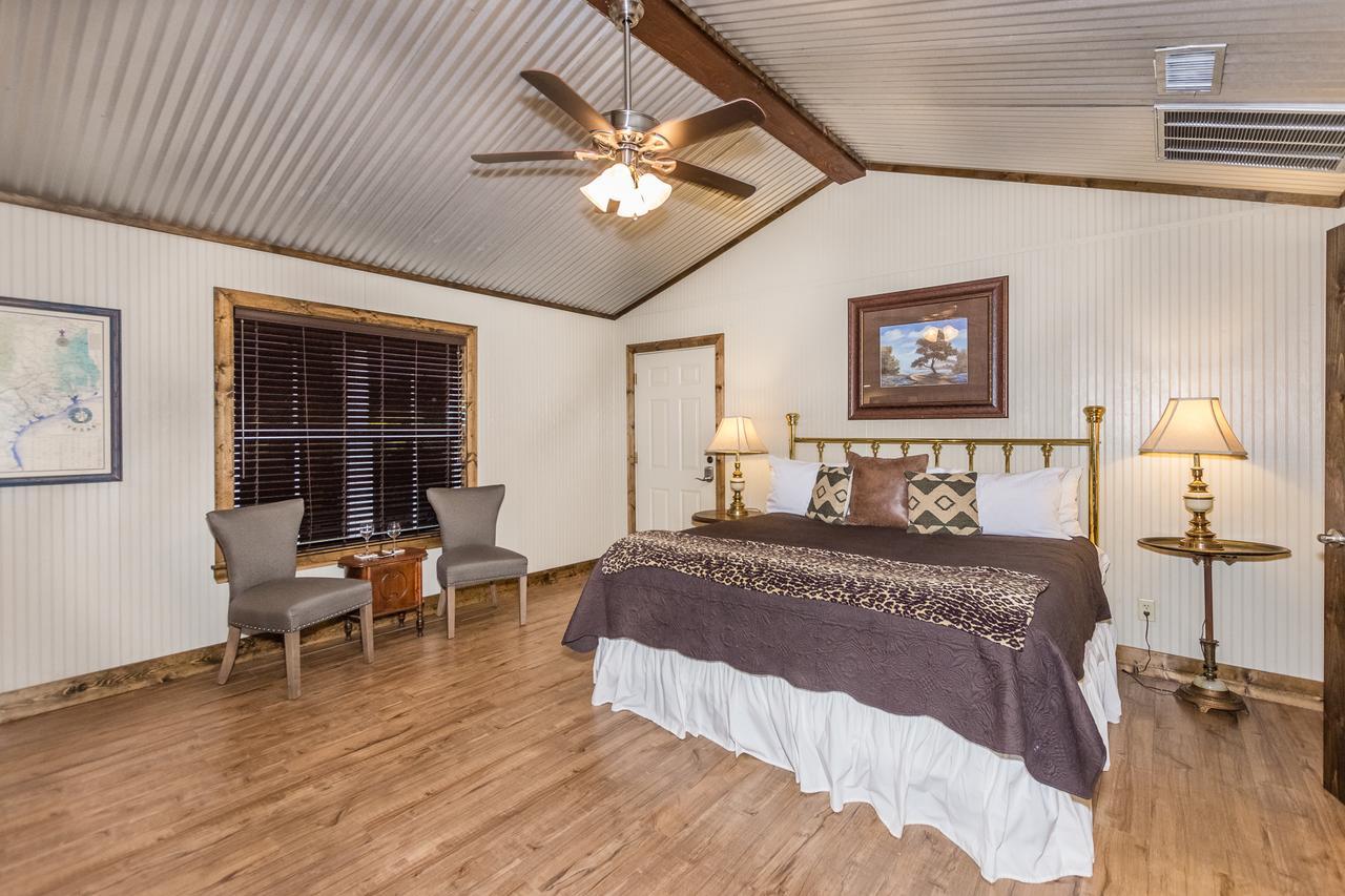פרדריקסברג Vineyard Trail Cottages- Adults Only חדר תמונה
