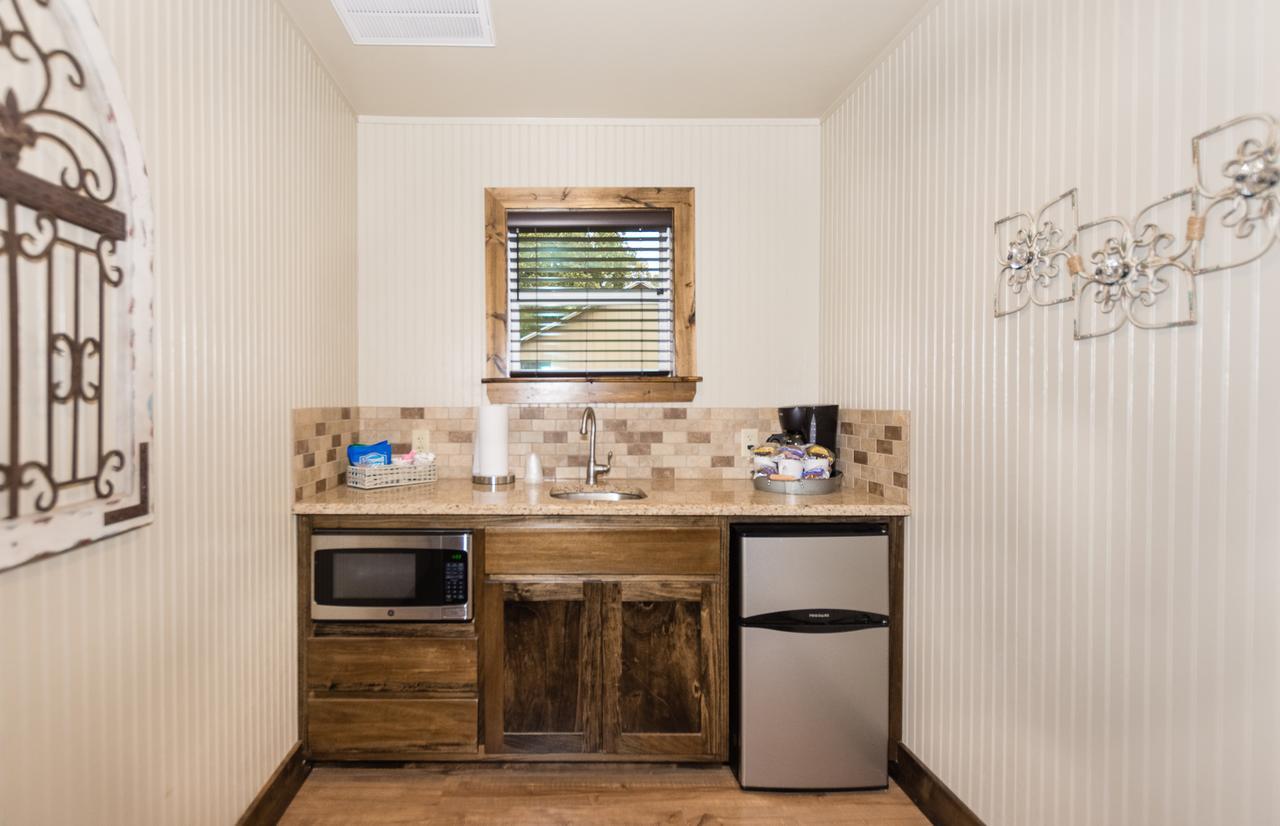 פרדריקסברג Vineyard Trail Cottages- Adults Only חדר תמונה