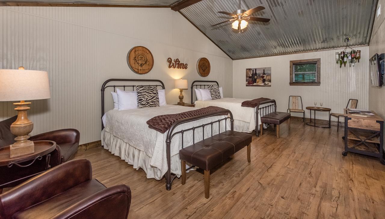 פרדריקסברג Vineyard Trail Cottages- Adults Only חדר תמונה