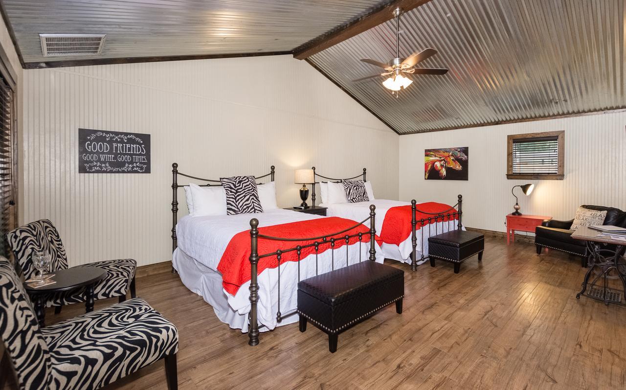 פרדריקסברג Vineyard Trail Cottages- Adults Only חדר תמונה