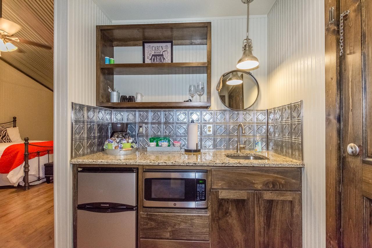 פרדריקסברג Vineyard Trail Cottages- Adults Only חדר תמונה