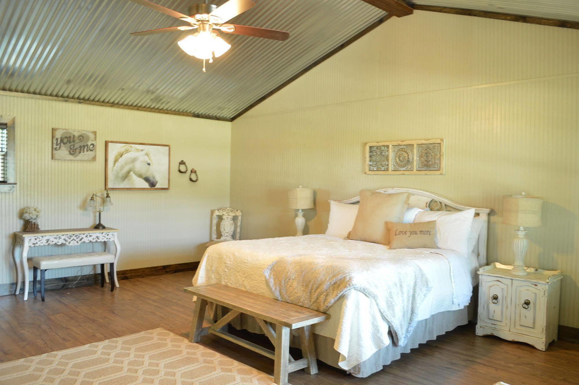 פרדריקסברג Vineyard Trail Cottages- Adults Only מראה חיצוני תמונה