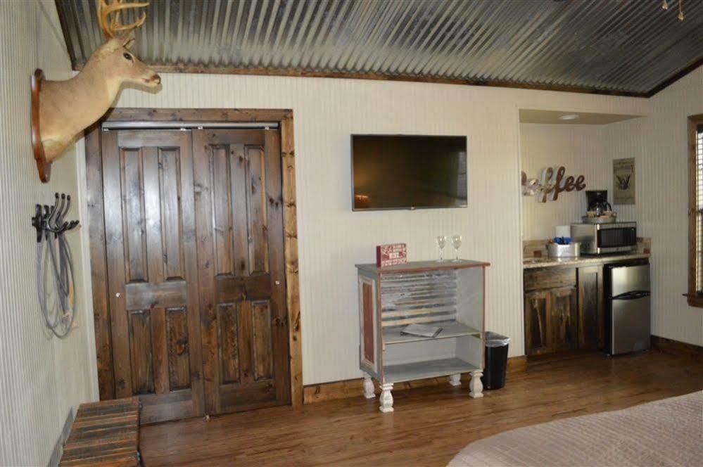 פרדריקסברג Vineyard Trail Cottages- Adults Only מראה חיצוני תמונה