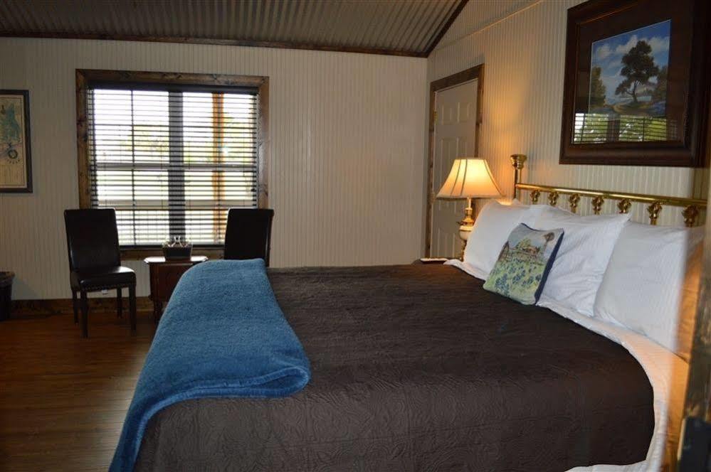 פרדריקסברג Vineyard Trail Cottages- Adults Only מראה חיצוני תמונה